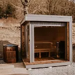 Kamienna Azyl - Z Sauna I Balia W Cenie, Kotlina Klodzka Prázdninový dům Kamienna (Klodzko)